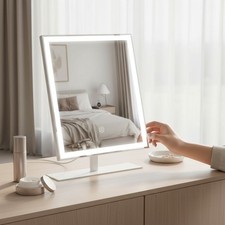 Hollywood Light Up Makeup